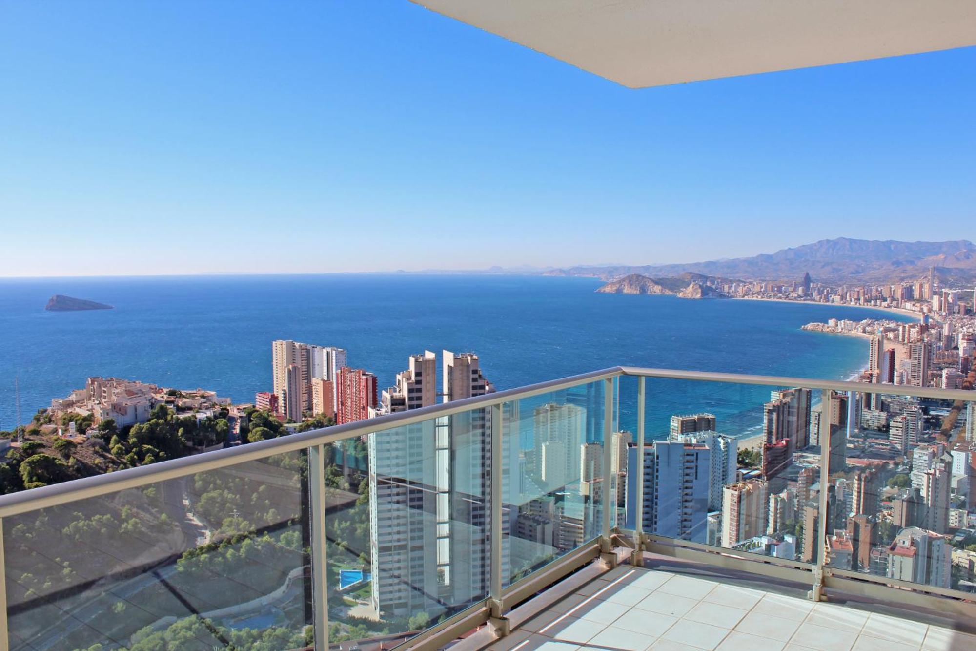 Benidorm High Rise Apartments - Sea Views - Torre Lugano Стая снимка
