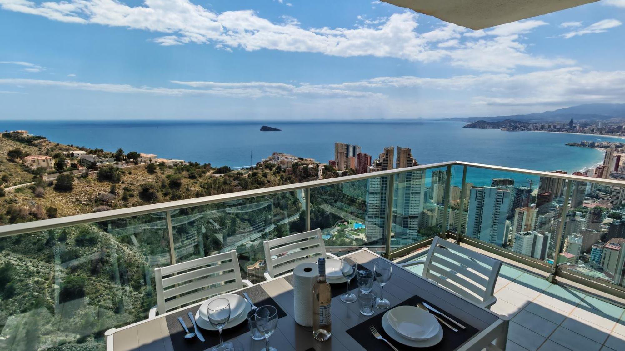 Benidorm High Rise Apartments - Sea Views - Torre Lugano Екстериор снимка
