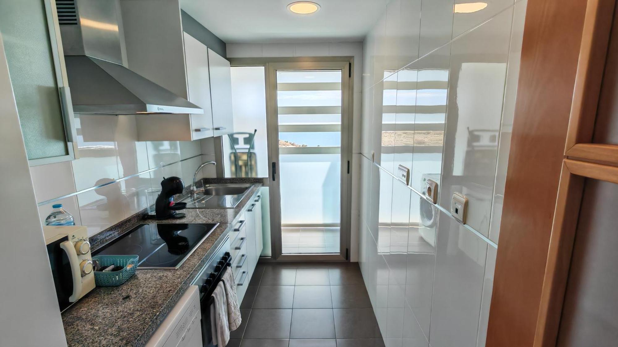 Benidorm High Rise Apartments - Sea Views - Torre Lugano Екстериор снимка
